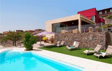 Beautiful Home In Maspalomas With Wifi, Swimming Pool And 4 Bedrooms