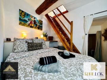 Foursbanaux Town house Medieval city of Vaison La Romaine