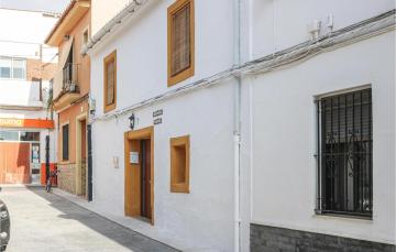 Amazing Home In Estivella With 3 Bedrooms 2