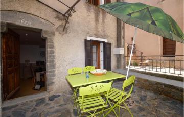 Stunning Home In Poggio Mezzana With 2 Bedrooms
