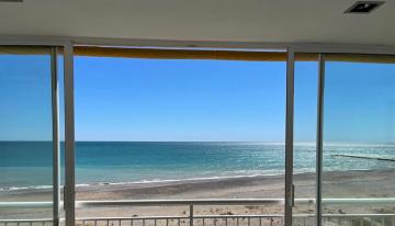 FRENTE AL MAR