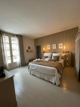 Chambre double les GLYCINES avec terrasse privative