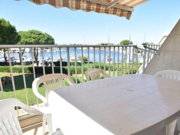 Appartement Le Grau-du-Roi, 2 pièces, 5 personnes - FR-1-717-32