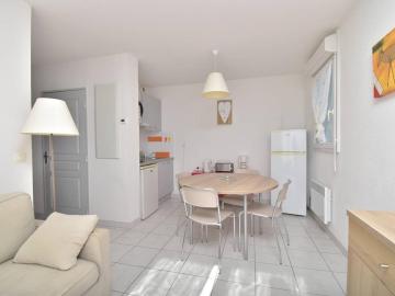Appartement Le Grau-du-Roi, 2 pièces, 4 personnes - FR-1-717-36