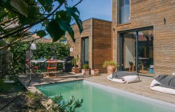 Villa contemporaine avec piscine, 1500m des plages