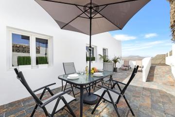 Home2Book Charming Apartment Teguise, Terrace