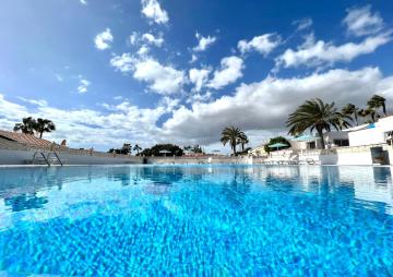 Apartamento con piscina, FreeWifi, barbacoa, cerca playa Tenerife Sur