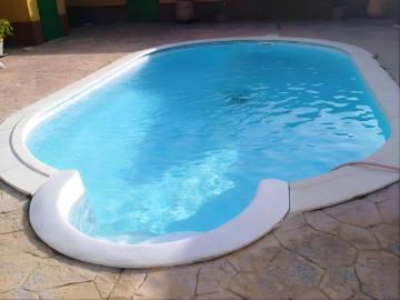 Chalet con jardín, barbacoa y piscina privada