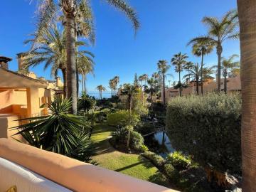 Lovely 2 bed Alcazaba Beach House by SEA RDR296