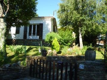maison avec jardin de 600 m2 au cœur des Cévennes
