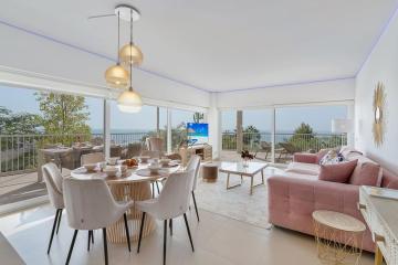 Stylish apartment with oceanview