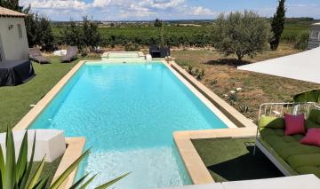 location saisonnière maison 14 personnes avec piscine