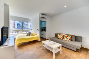 LXR Renovated & Pool 1BDR Torremolinos