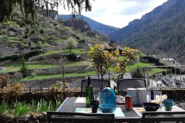 Ste ENIMIE GITE terrasse privative vue imprenable