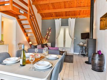 Maisonnette avec terrasse entre plage et foret