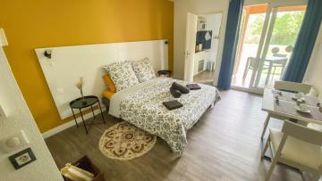 Appartement 27m2 Terre d'Ocre en village vacances en Camargue