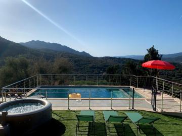 F2 en rez de villa+ piscine Sartène-Propriano