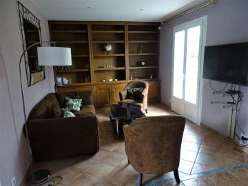 Jolie maison avec piscine couverte chauffée
