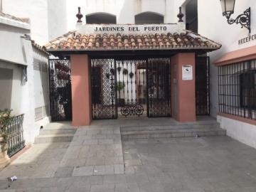 Jardines del puerto