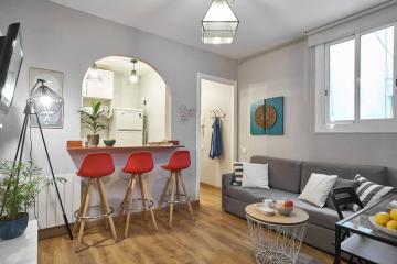 Confy 2 bedroom flat in Eixample-ready to enter