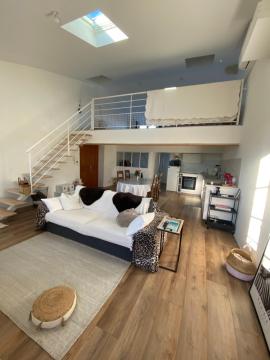 LOFT ravissant au COEUR d'Aigues-Mortes.