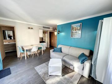 VSM3 - Beau 2 pièces rénové avec terrasse