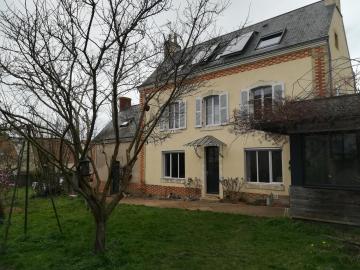 MAISON AVEC PARKING PROCHE VIEUX-MANS