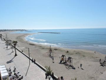 T2 dernier étage face à la mer avec ascenseur