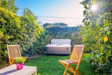 SFj-VARBNB-VILLA -SPA JACUZZI-TERRASSES-JARDIN-CLIM