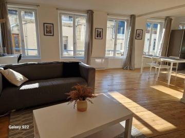 Hyper centre, spacieux, lumineux, 2 chambres