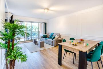 L11 Quiet Cimiez Bright 1 BDR AC terrace garden view