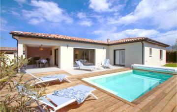 Stunning Home In La Bgude De Mazenc With Wifi, Private Swimming Pool And 4 Bedrooms