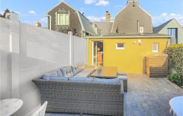 Beautiful Home In Saint-valery-sur-somme With Wifi And 2 Bedrooms