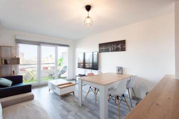 L41 Suite Paladium parking 8pax 4rooms balcony WIFI/AC