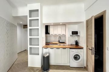 Bright apartment 2 minutes from the beach