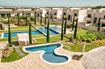 Elegante apartamento en Jardines de Montesolana