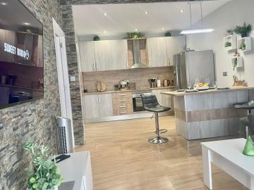 Lamon Apartment Deluxe