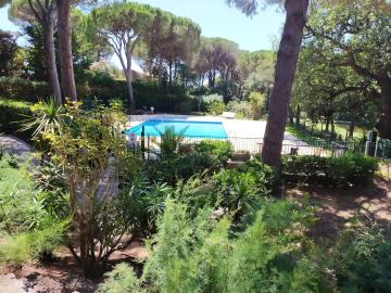 Appartement d'une chambre avec piscine partagee et jardin amenage a Saint Raphael a 5 km de la plage