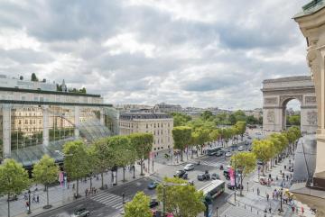 SUITE CHAMPS-ELySÉES