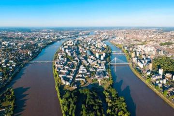 Appartement charmant et calme en bord de Loire.