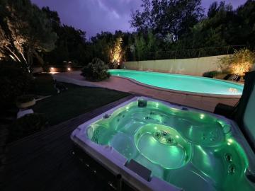 belle villa, piscine, jacuzzi