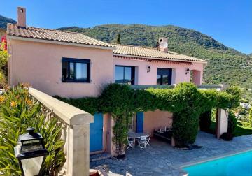 Villa avec piscine, magnifique vue mer
