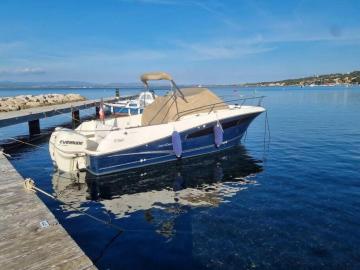 Nuit sur un bateau à Giens
