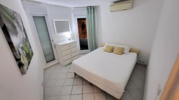 City Hall Suite, Terrace, Bnbrickeys.