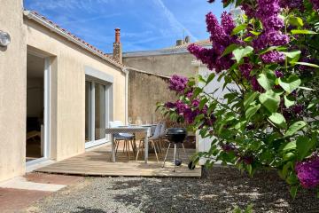 Maison de vacances avec terrasse en plein cœur des Sables - 4 pers