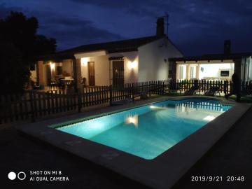 Chalet con piscina privada a 3km de la playa de Roche