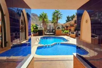 Magnífico Duplex con piscina