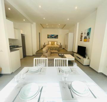Precioso y moderno apartamento de playa