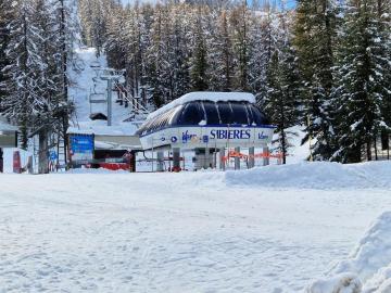 Appart 4 à 6 pers skis aux pieds. ÉTÉ / HIVER