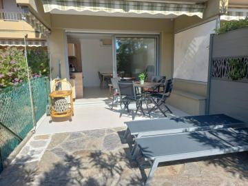 Appartement Bormes-les-Mimosas, 1 pièce, 3 personnes - FR-1-610-85